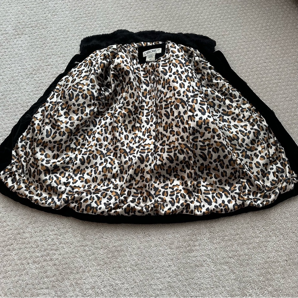 Cherokee Black Velvet Coat With Faux Fur Collar & Satin Leopard Print Lining - Picture 5 of 5